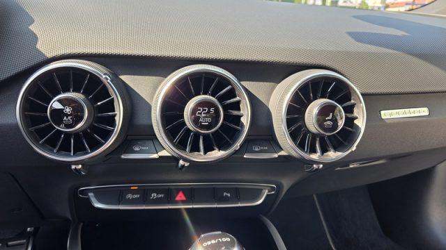 AUDI TT RS Coupé 2.5 TFSI quattro S tronic Iconic Edition PER