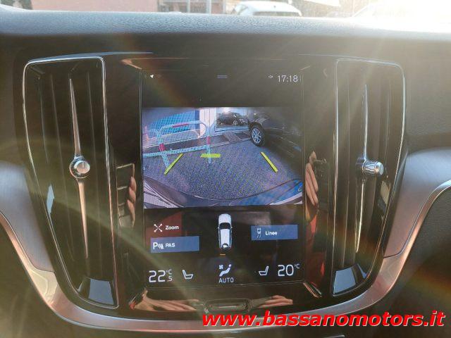 VOLVO V60 B4 (d) Geartronic Momentum Business