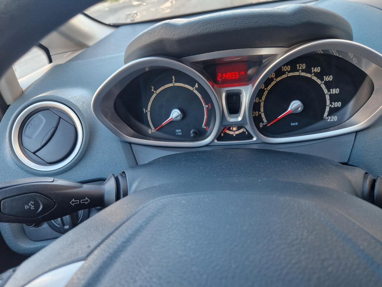 Ford Fiesta 1.4 TDCi 5p. Titanium