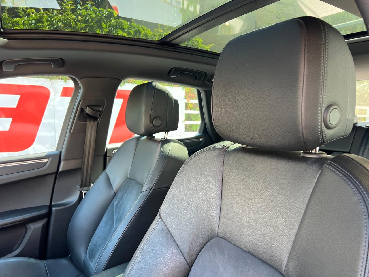 Porsche Macan 2.0 245cv Tetto PASM 111 Controlli Porsche Service Porsche