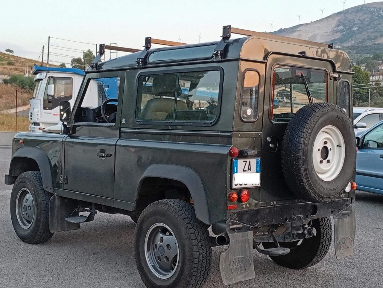 Land Rover Defender 90 2.4 TD4 S W SE