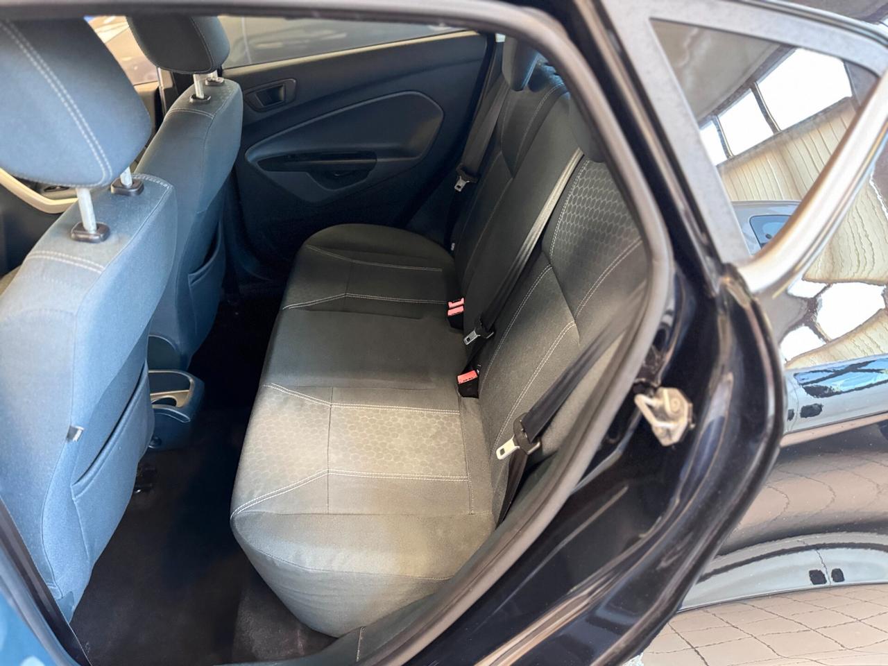 Ford Fiesta 1.4 TDCi 70CV 5 porte Titanium