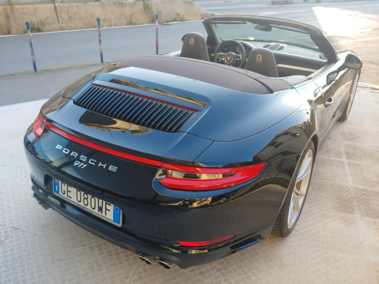 Porsche 911 3.0 Carrera 4S Cabriolet