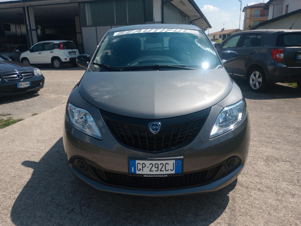 Lancia Ypsilon 1.0 FireFly 5 porte S&S Hybrid Silver Plus