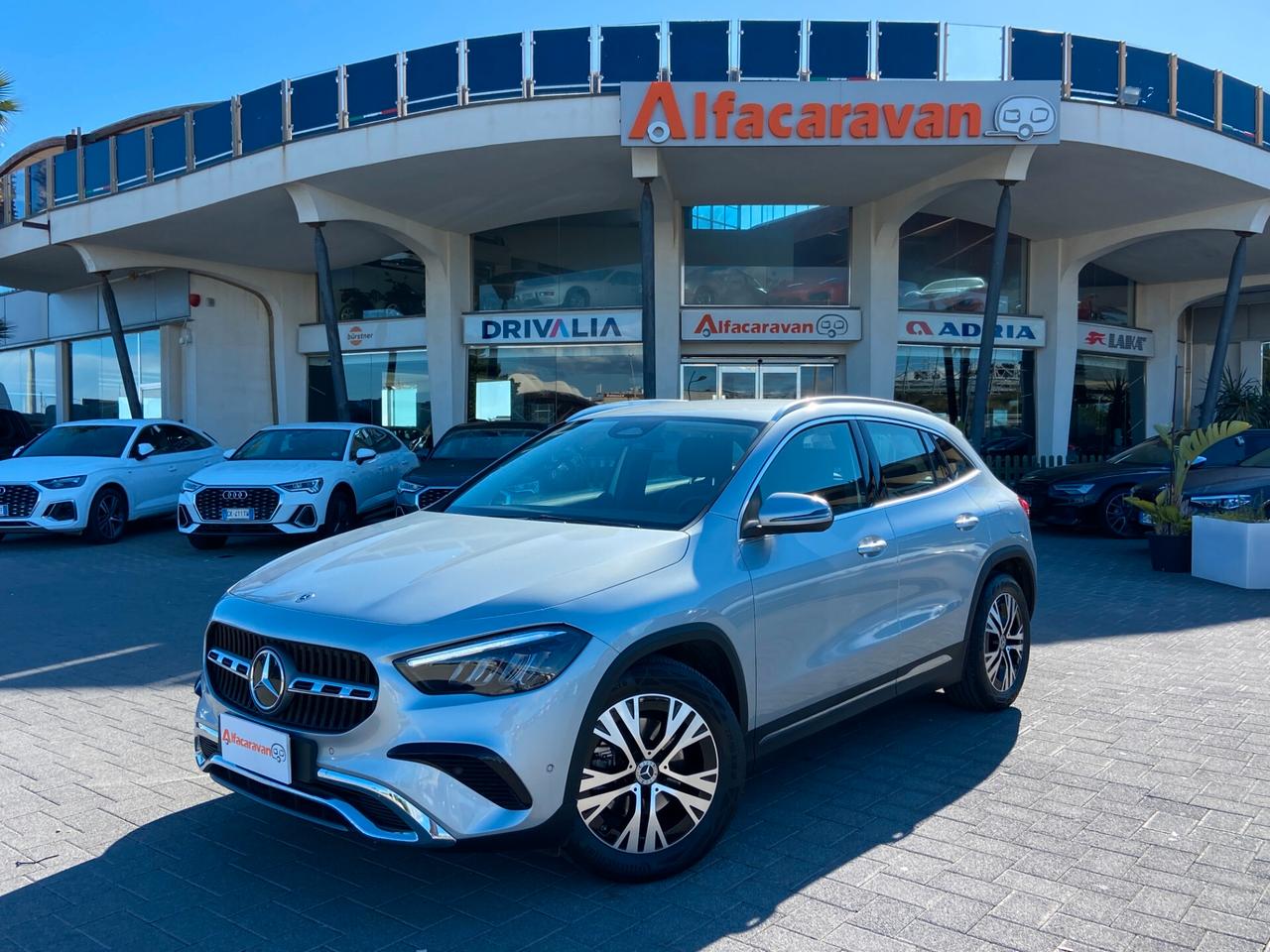 Mercedes-Benz GLA 180d Progressive Advanced auto