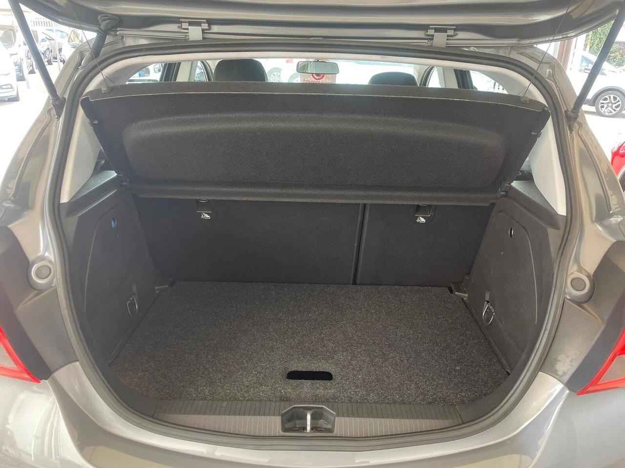 Opel Corsa 1.4 90CV GPL Tech 5 porte Cosmo