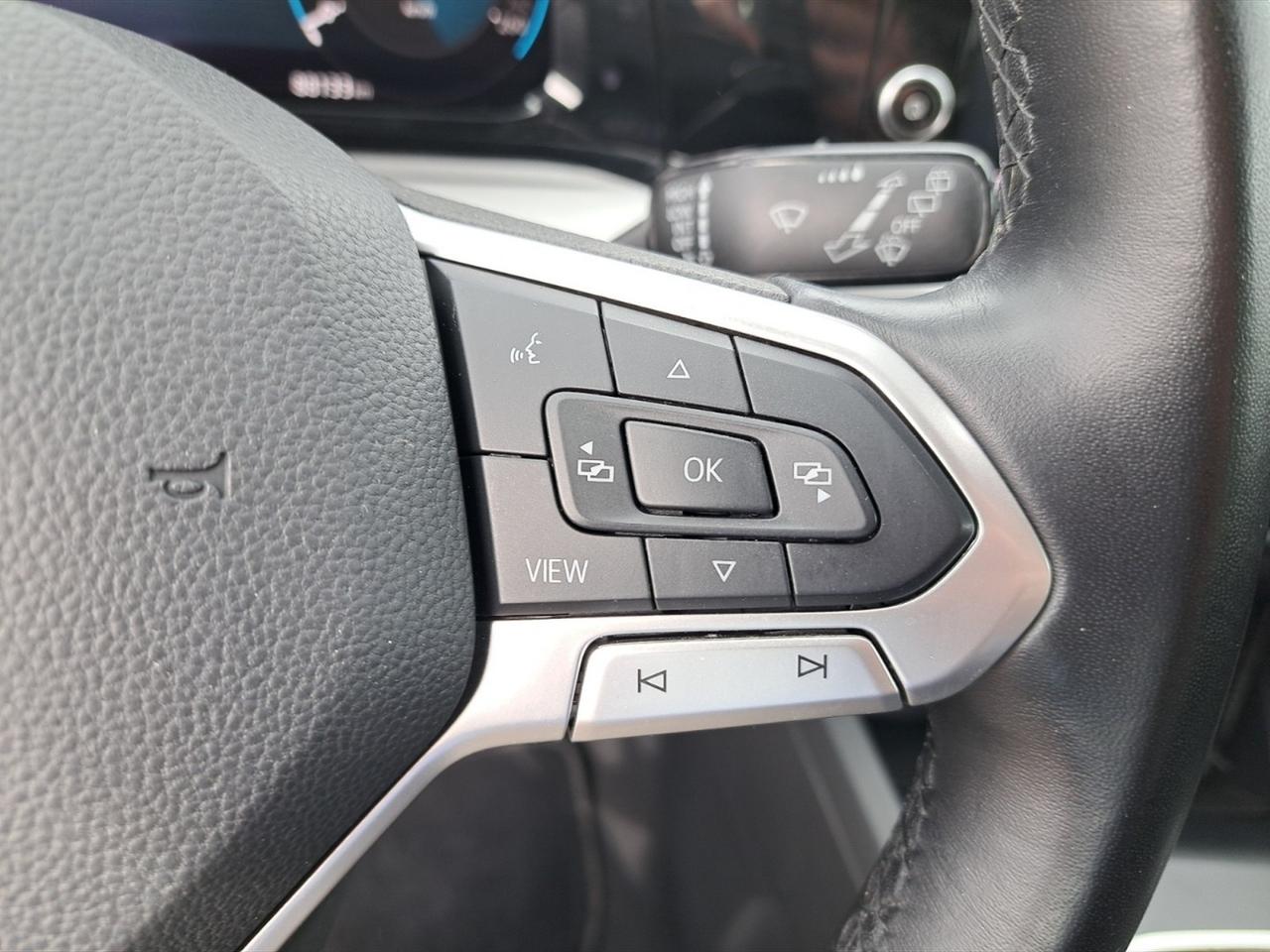 Volkswagen Golf 1.0 tsi evo life 110cv