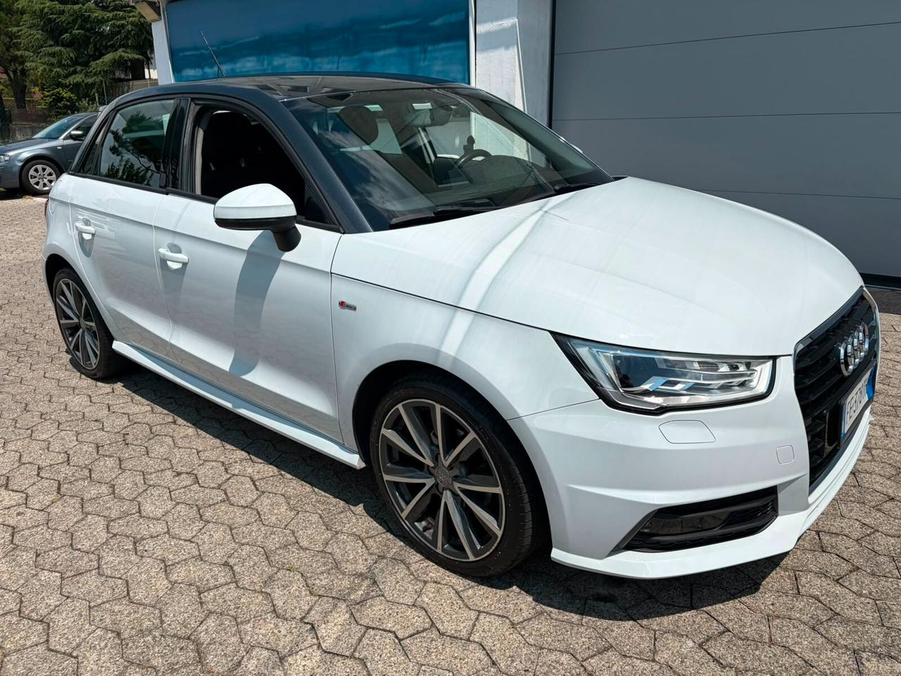 Audi A1 1.0 TFSI ultra S tronic*S-LINE*EURO6