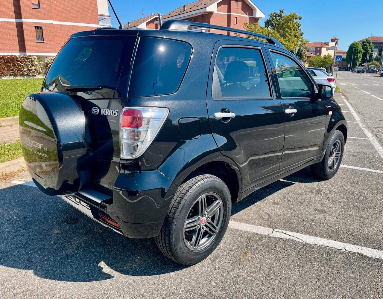 Daihatsu Terios 1.5 4WD O/F Dolomite - EURO 5