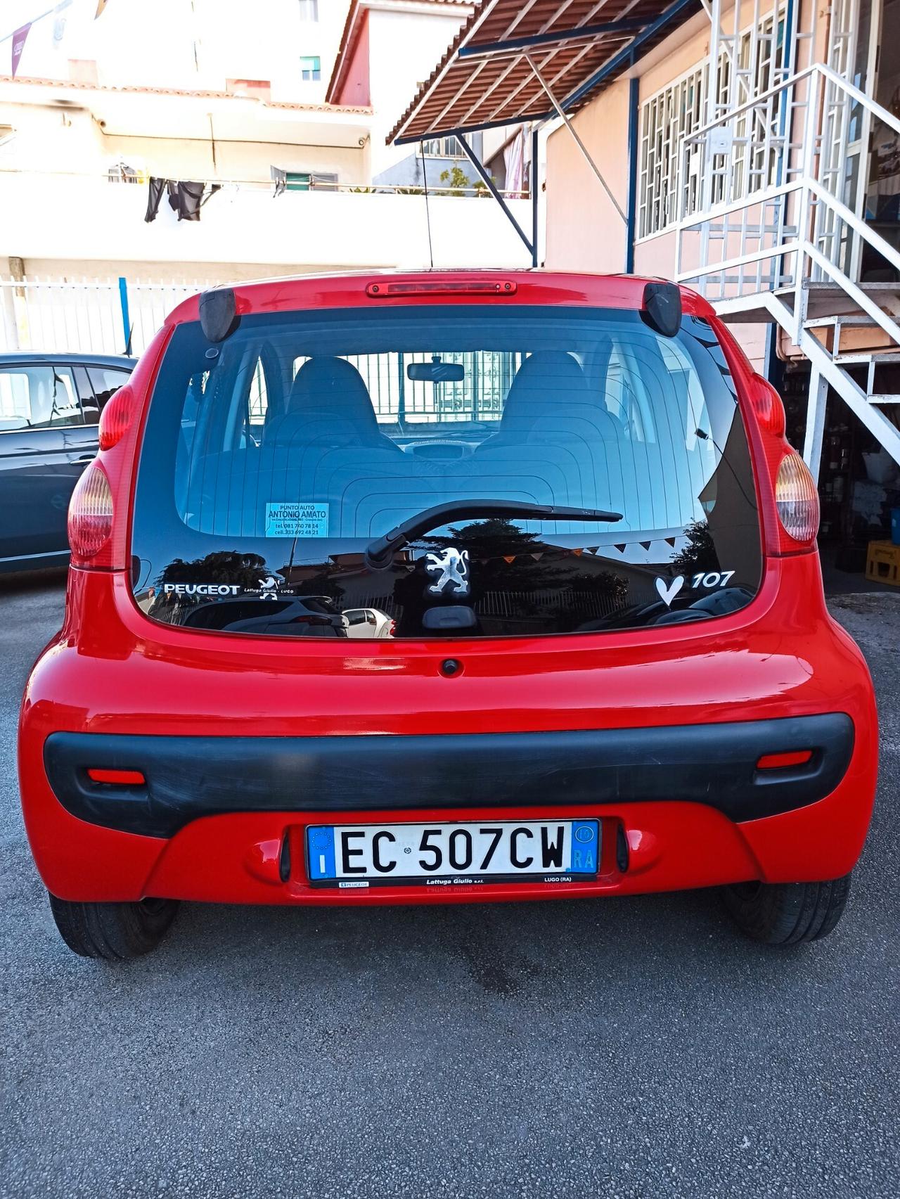 Peugeot 107 1.0 68CV 5p. Sweet Years