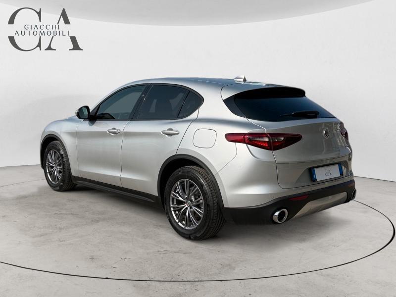 Alfa Romeo Stelvio 2.2 t Business rwd 160cv auto