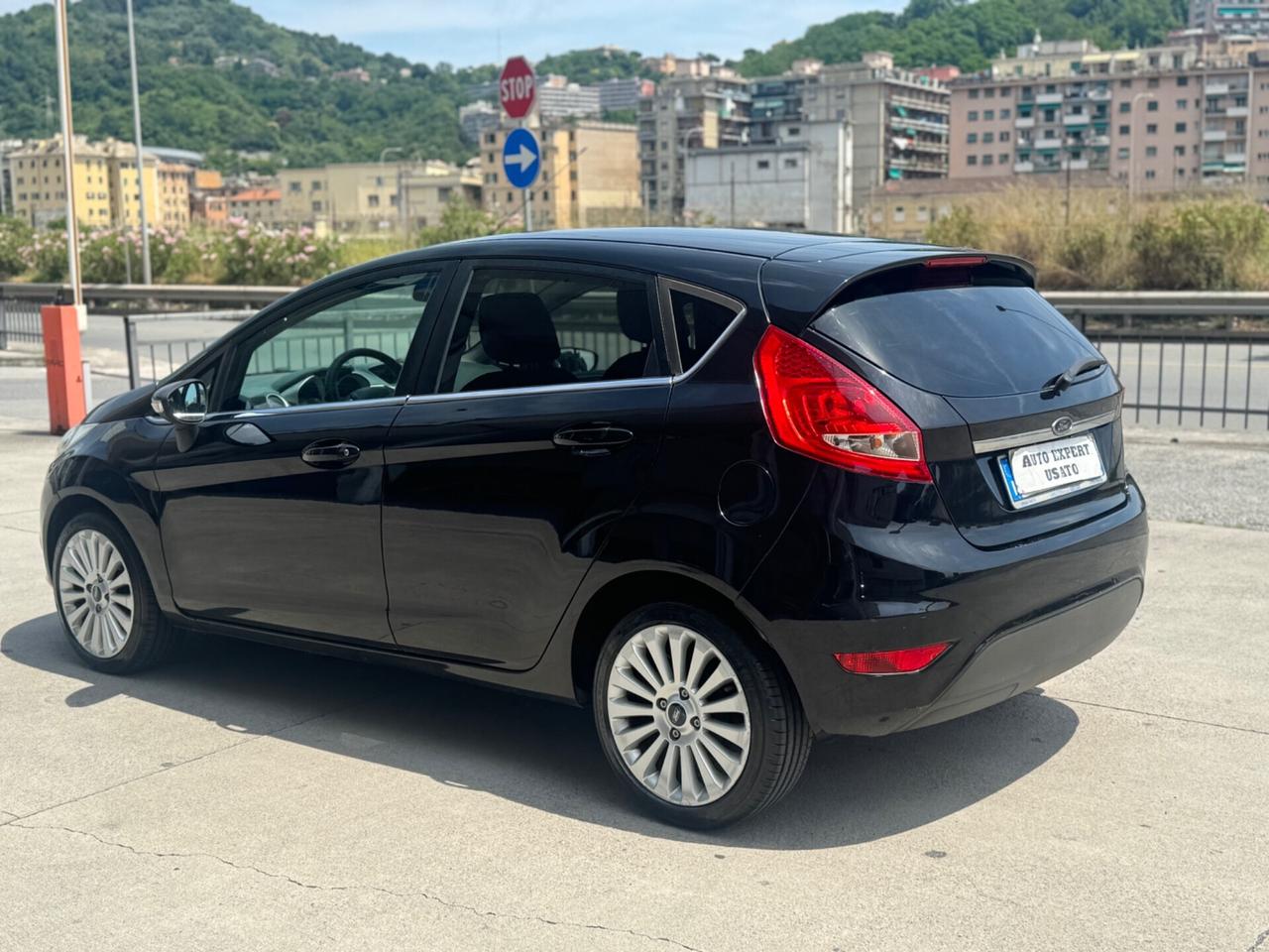 Ford Fiesta 1.4 TDCi 68CV 5 porte Titanium 2009