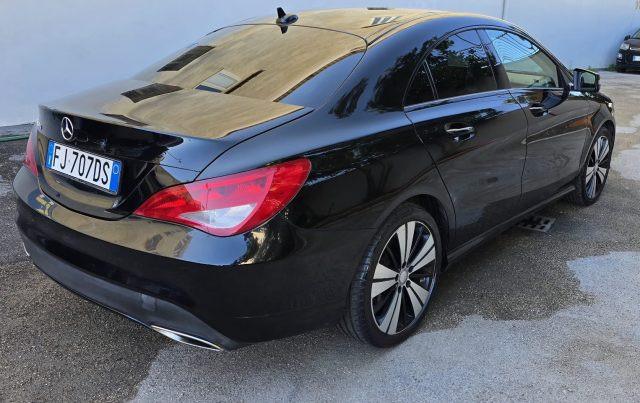 MERCEDES-BENZ CLA 200 d Automatic Business