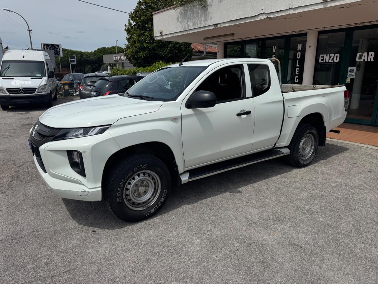 Mitsubishi L200 2.4 DI-D/154CV Double Cab Invite