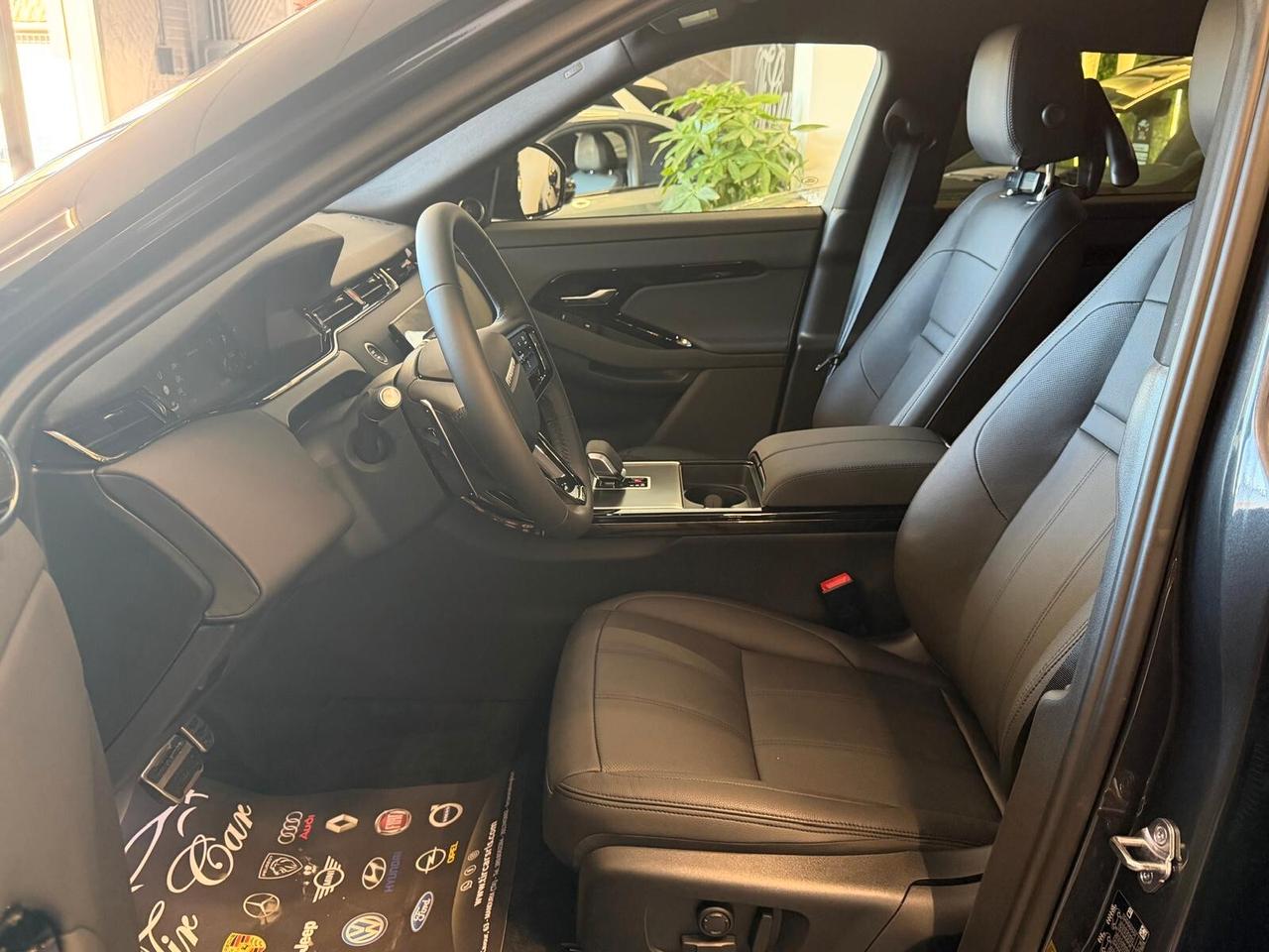 RANGE ROVER EVOQUE DARK EDITION EIGER GREY 2.0D MHEV AWD 163CV ANNO 2026
