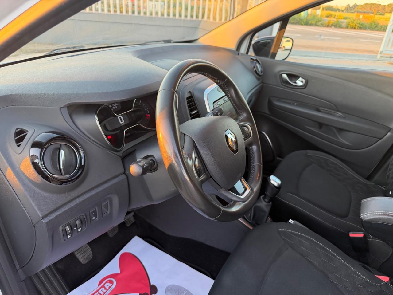 RENAULT CAPTUR TCE 90 CV FULL LED PERLATA MY20