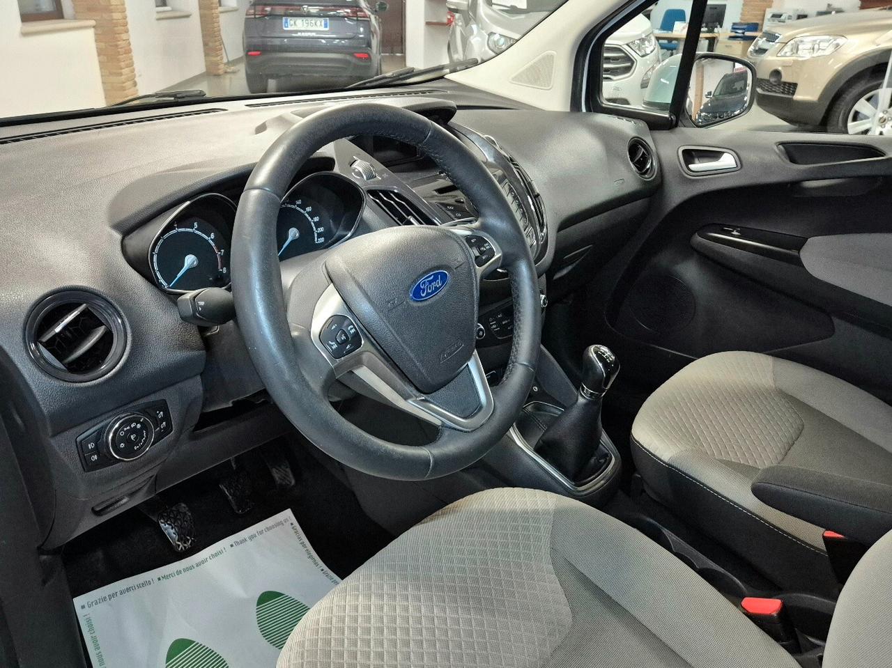 Ford Tourneo Courier 1.0 EcoBoost 100 CV Titanium