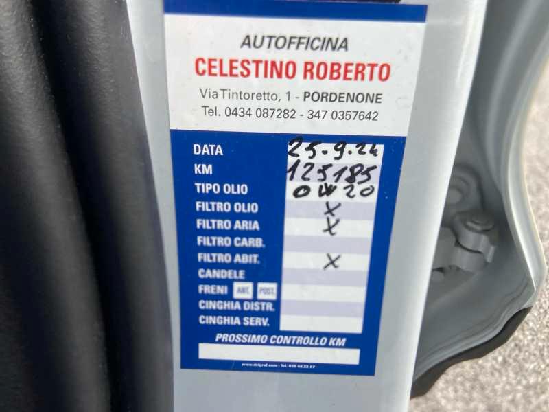 VOLVO XC40 2.0 d3 MoMenT. AuTo