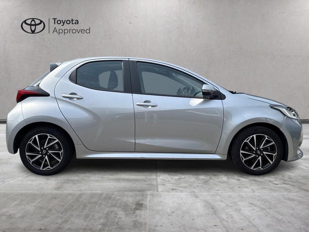 Toyota Yaris 1.5 hybrid Trend