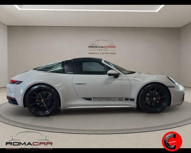 PORSCHE 911 Targa 4