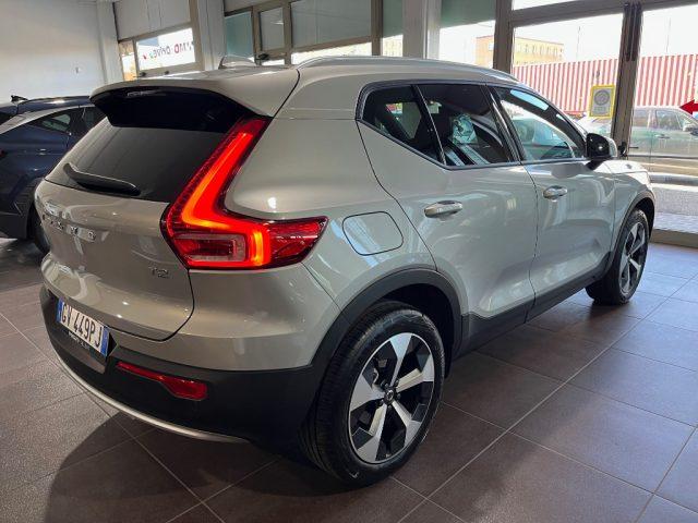 VOLVO XC40 T2 aut. SOLO 2700KM