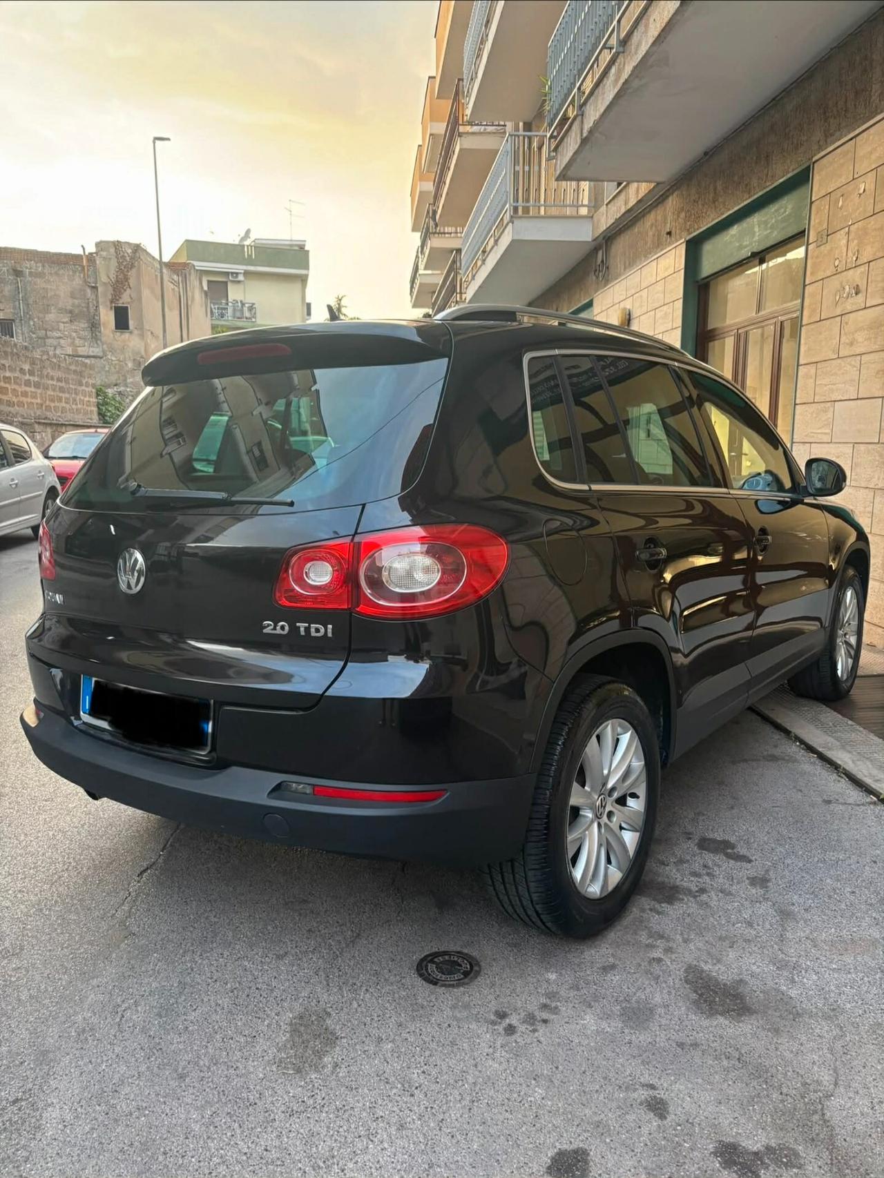 Volkswagen Tiguan 2.0 16V TDI DPF Sport & Style (18°)