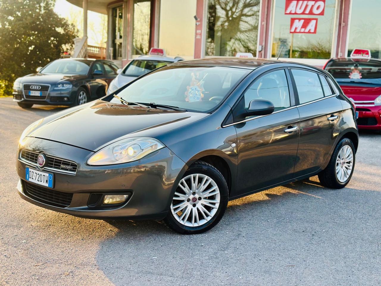 Fiat Bravo 2010 1.6 MJT 105 CV Emotion km 120,000 ! ! !