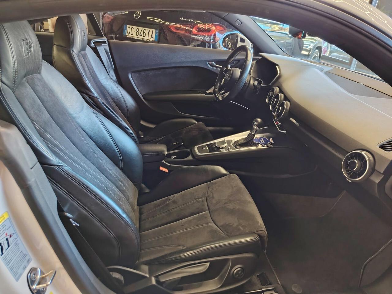 Audi TT Coupé 1.8 TFSI S tronic line