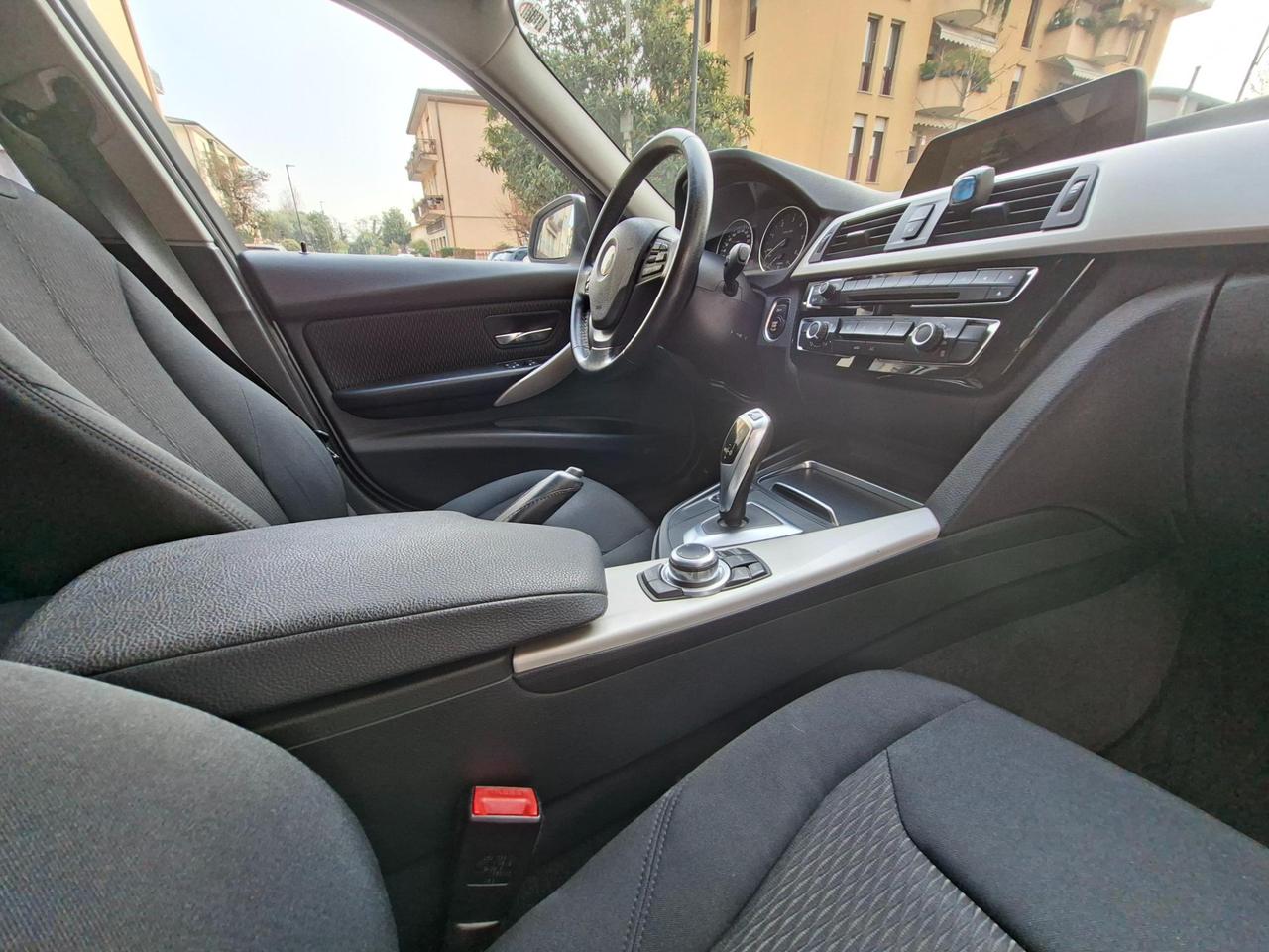 BMW Serie 3 Touring 320d Touring Business Advantage auto