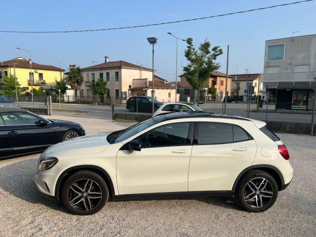 MERCEDES-BENZ GLA 200 d Automatic 4Matic Sport Enduro TETTO PANORAMICO