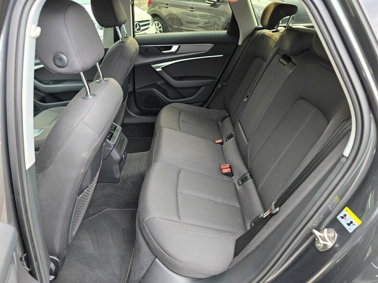 Audi A6 Avant 40 2.0 TDI S tronic Business S-Line 2019