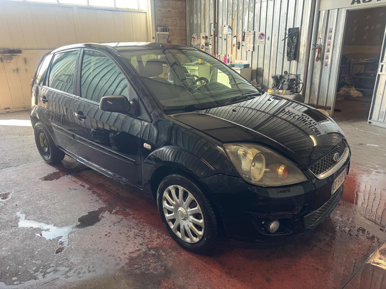 FORD FIESTA 1.4 TDCI 5 FRIZIONE NUOVS