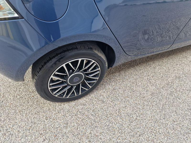 LANCIA Ypsilon III 2021 - Ypsilon 1.0 firefly hybrid Platino s&s 70cv