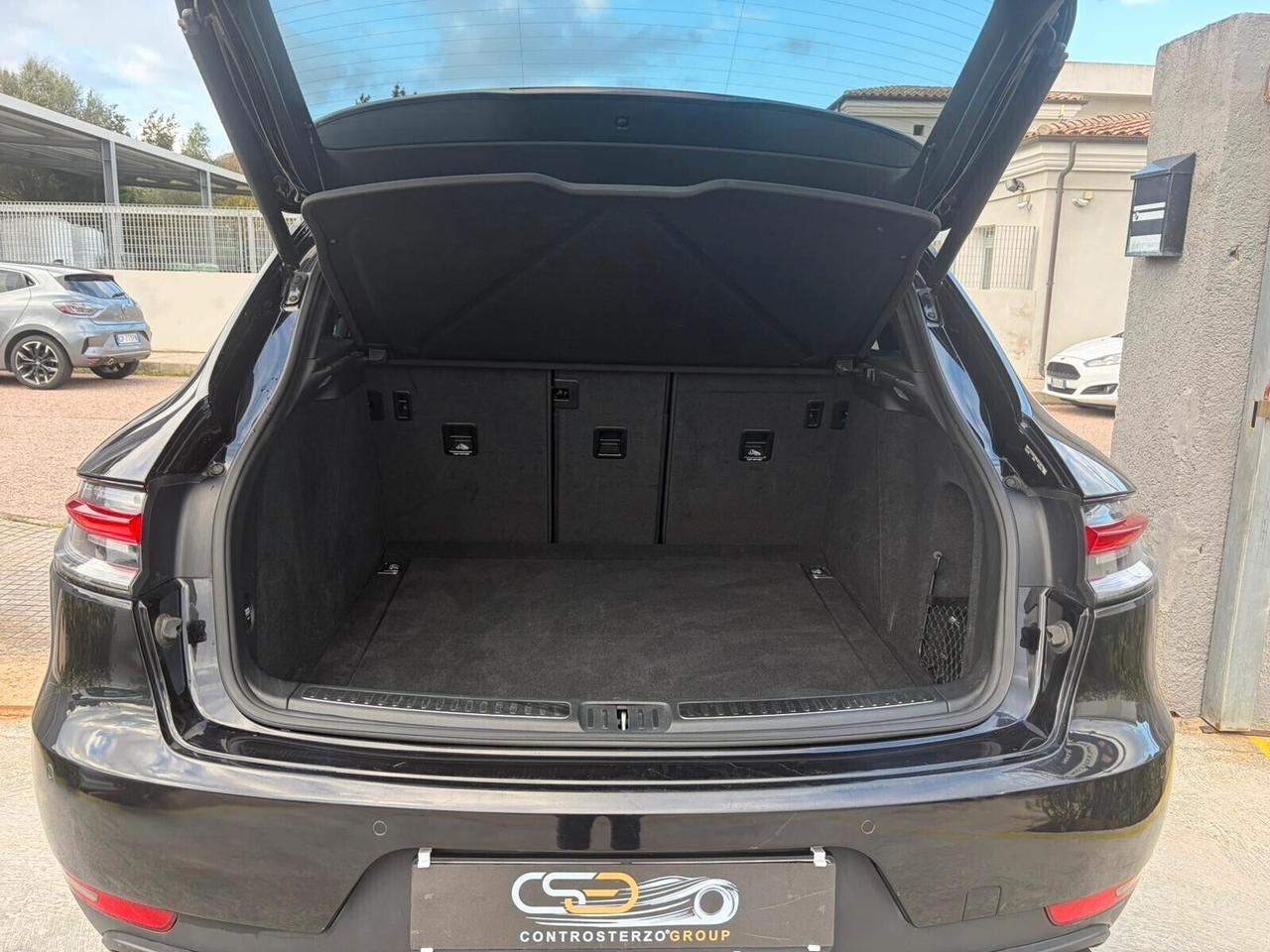 PORSCHE MACAN FULL - PANORAMA