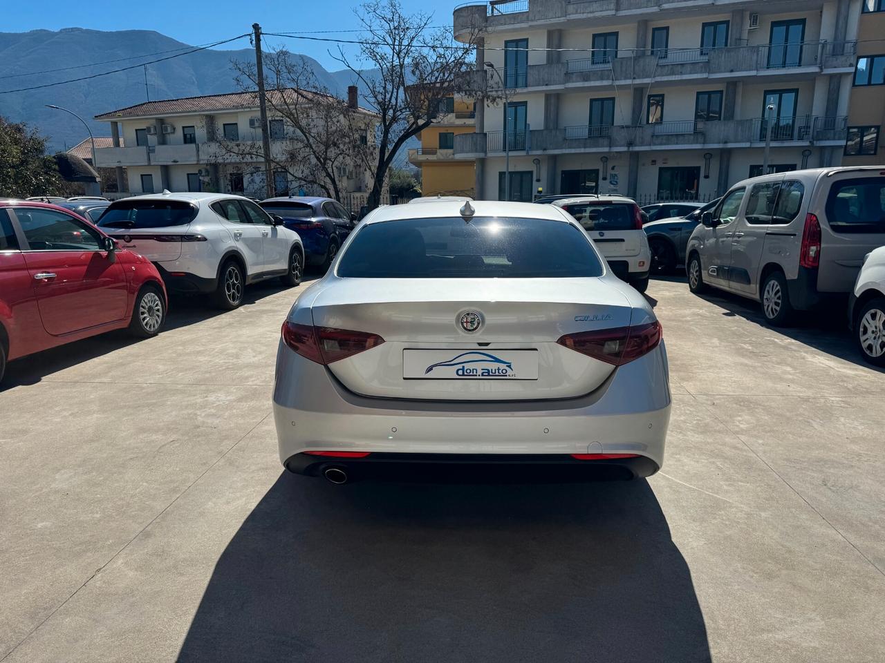 Alfa Romeo Giulia 2.2 Turbodiesel 160 CV AT8 Rosso Edizione