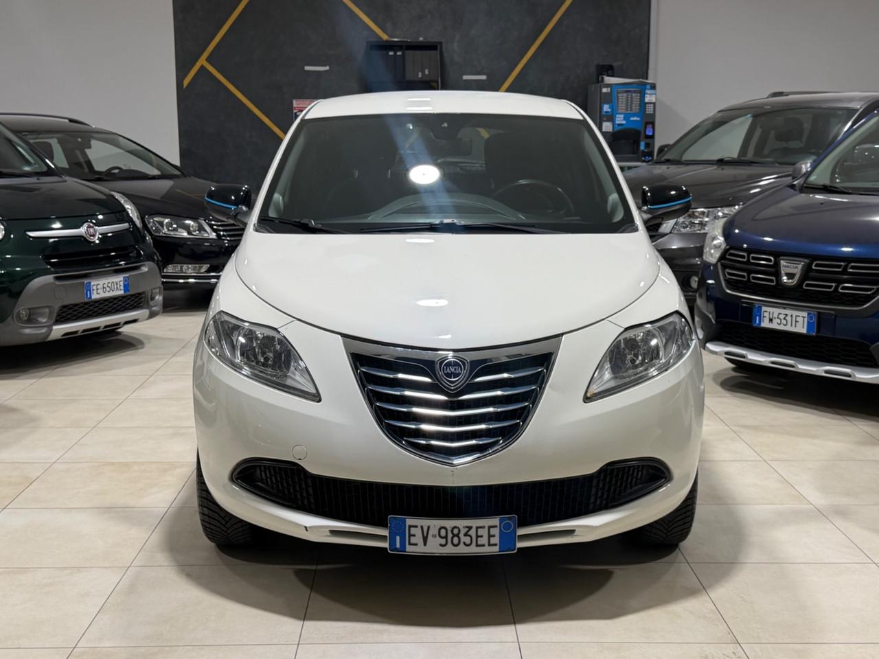 Lancia Ypsilon 0.9 TwinAir 85 CV 5 porte Metano Ecochic Gold