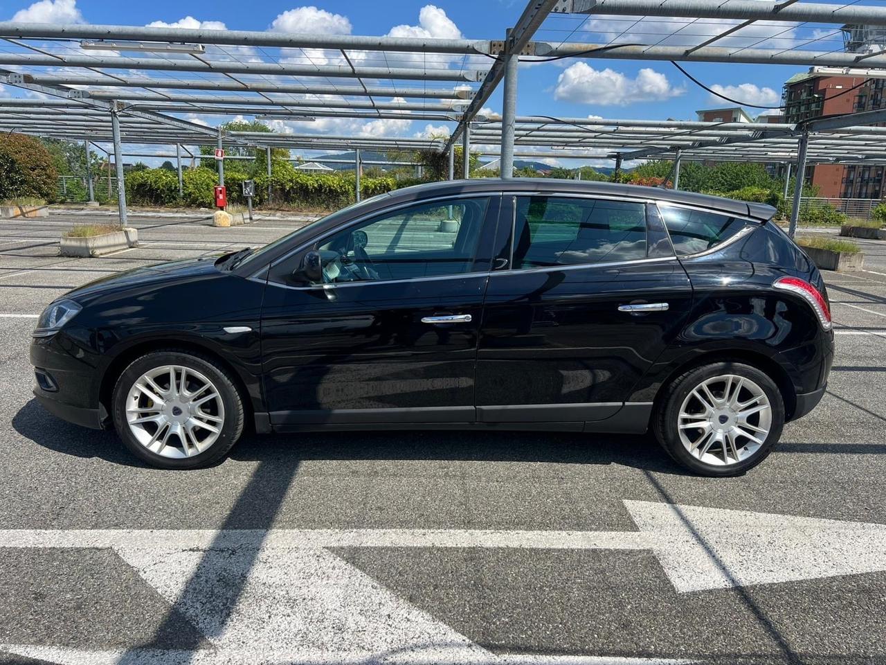 Lancia Delta 1.6 MJT DPF Platino