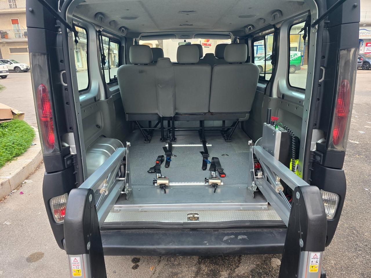 NISSAN PRIMASTAR C29 DCI/100C - VEICOLO PER PERSONE IN CARROZZINA