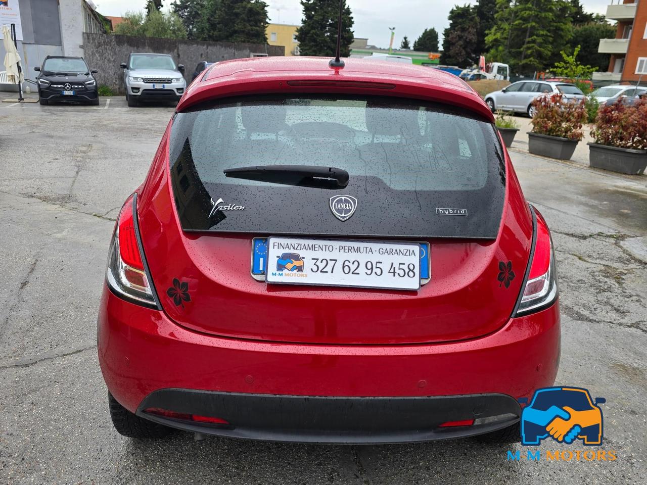 Lancia Ypsilon 5 Porte Ypsilon 1.0 firefly hybrid Silver s&s 70cv