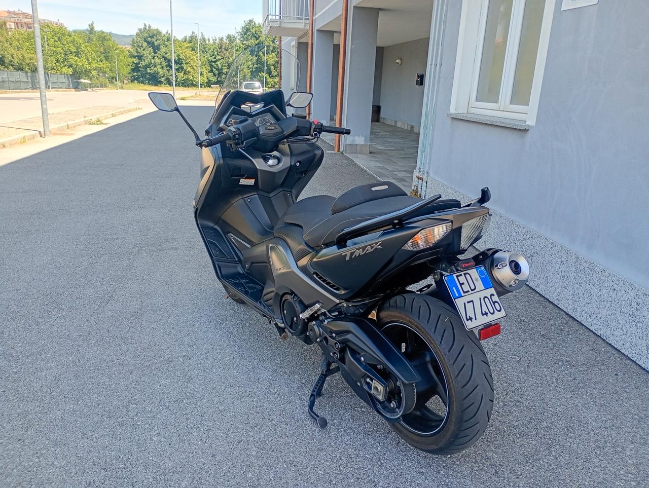 Yamaha T Max 530 iron