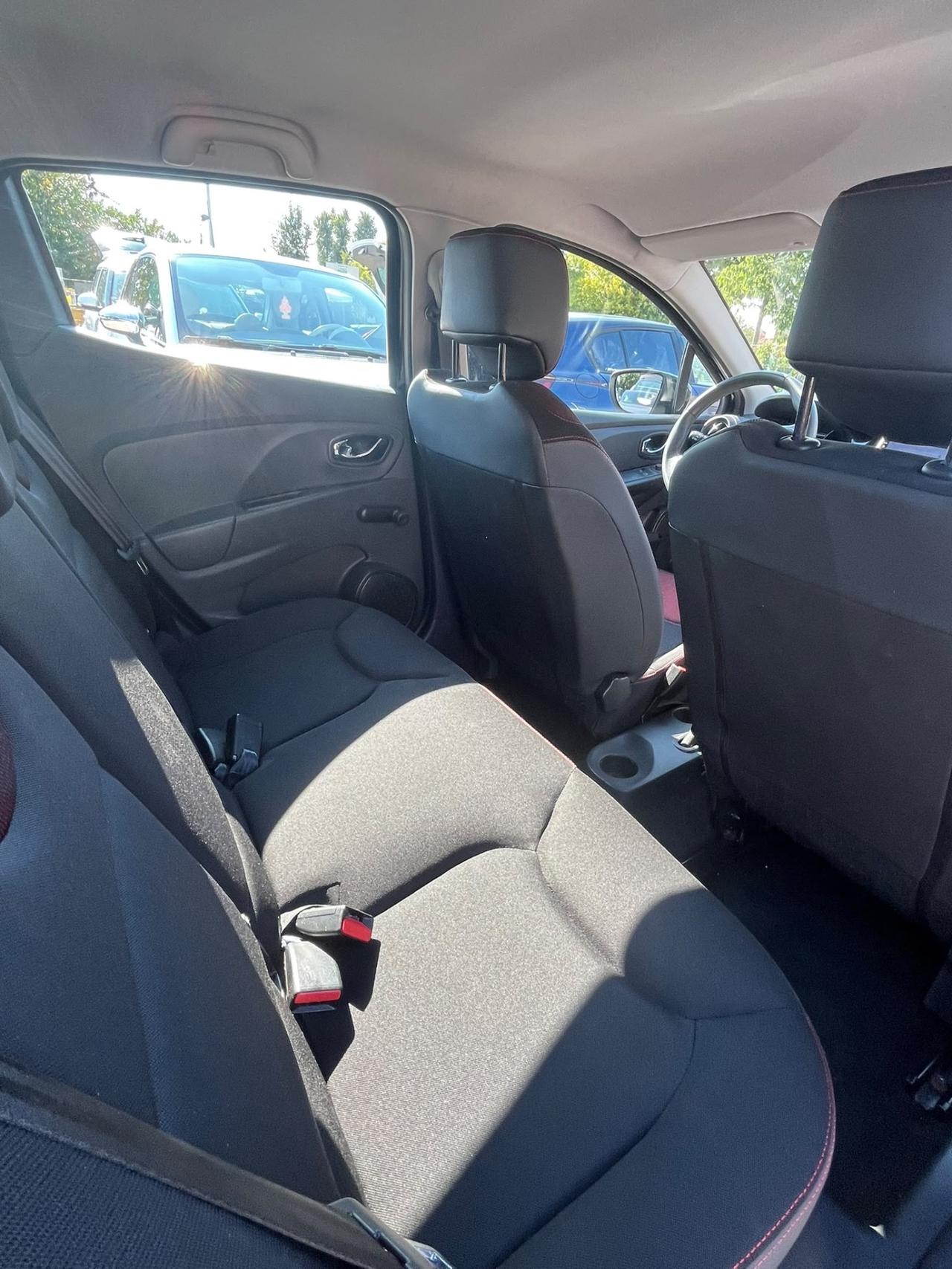 Renault Clio 1.2 75CV Neopatentati