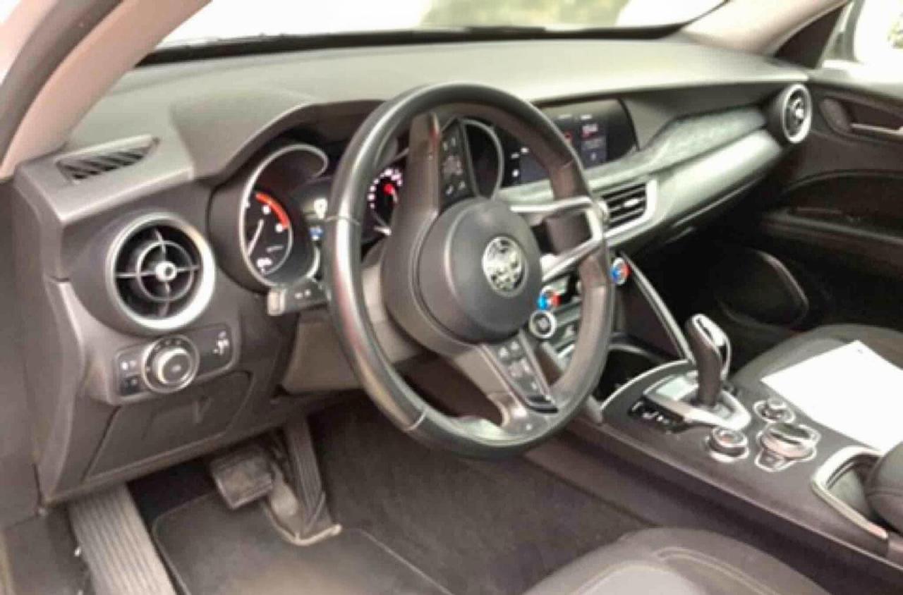 Alfa Romeo Stelvio 2.2 Turbodiesel 160 CV AT8 RWD Super 2020
