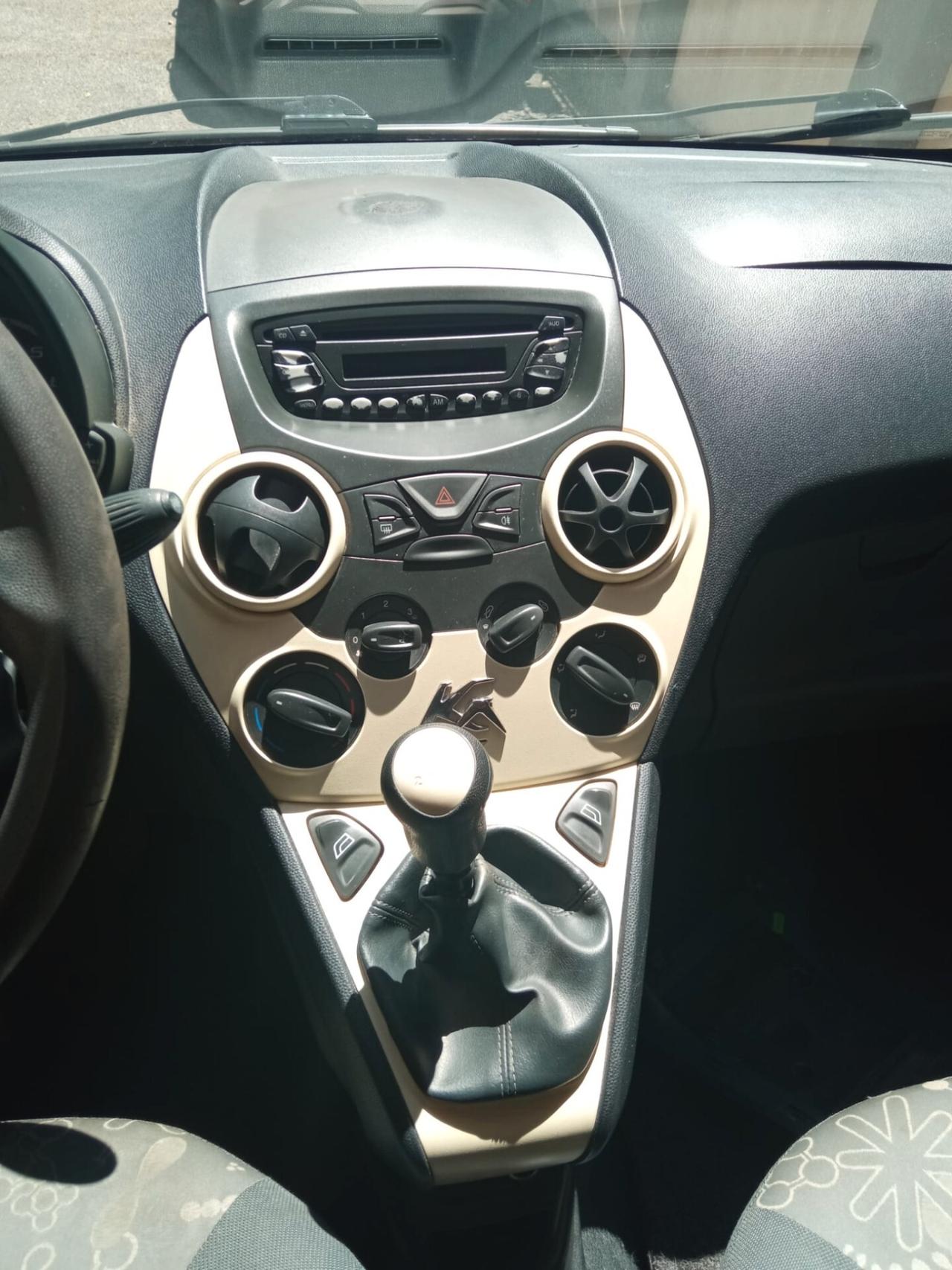 Ford Ka Ka+ 1.2 8V 69CV Titanium
