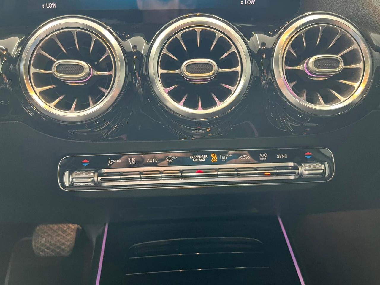 Mercedes-benz GLA 200 d Automatic Premium TETTO APRIBILE UNICO PROPRIETARIO