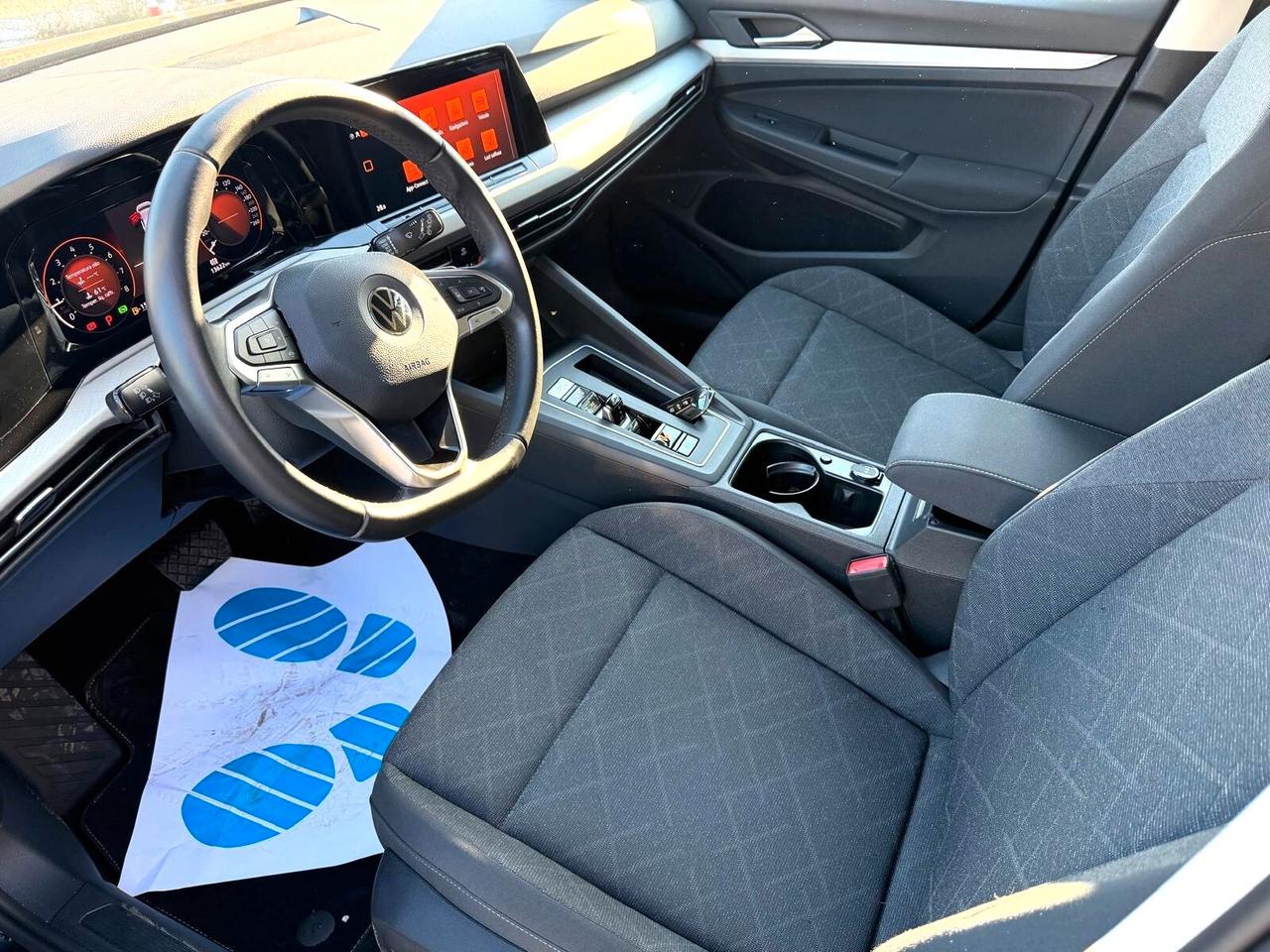 Volkswagen Golf 1.0 eTSI EVO DSG Life