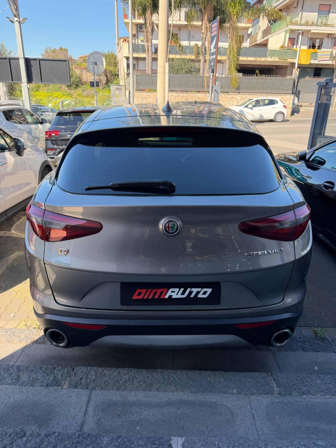 Alfa Romeo Stelvio 2.2 Turbodiesel 210 CV AT8 Q4 Business