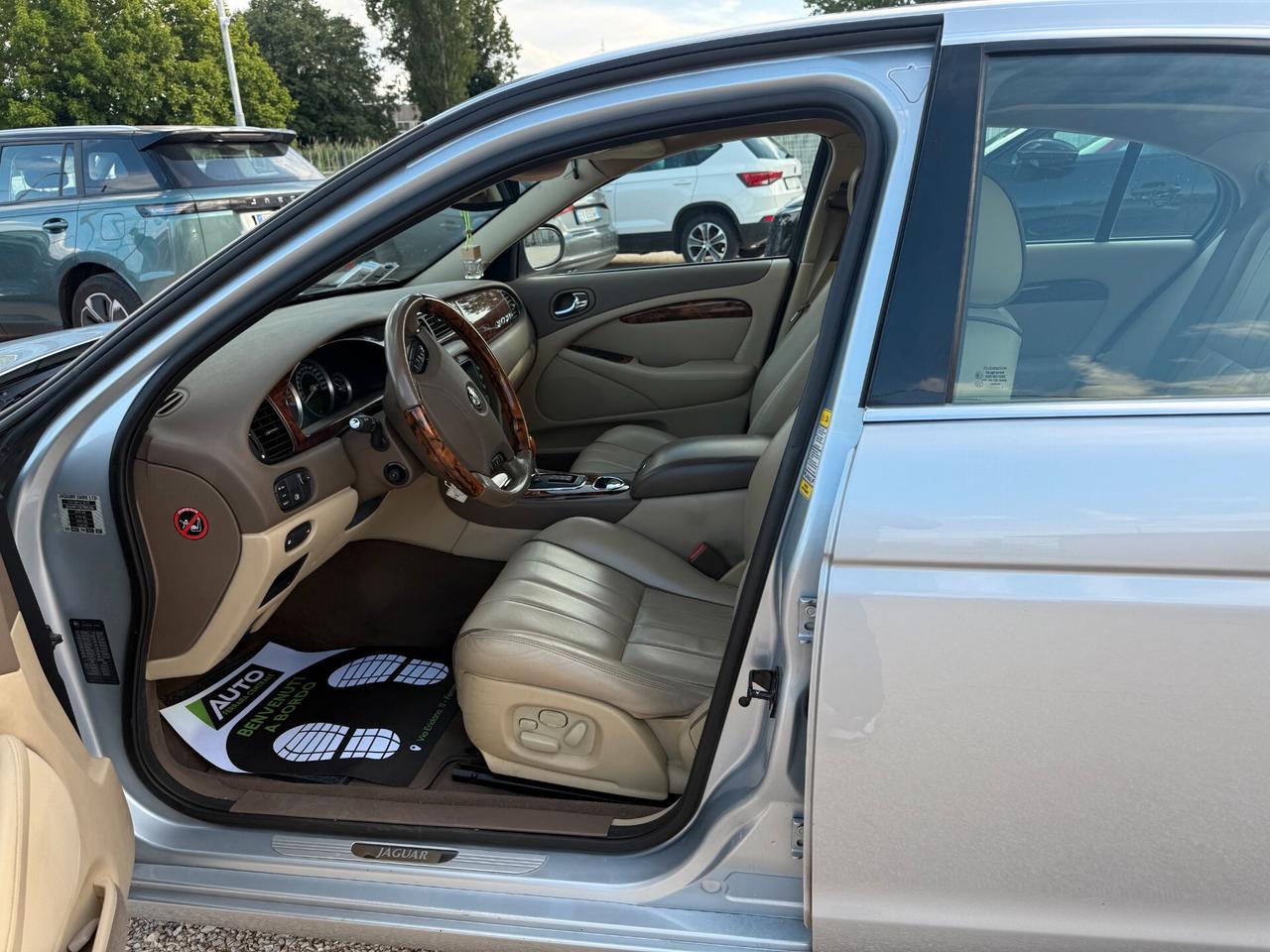 Jaguar S-Type 2.7 diesel V6 Executive