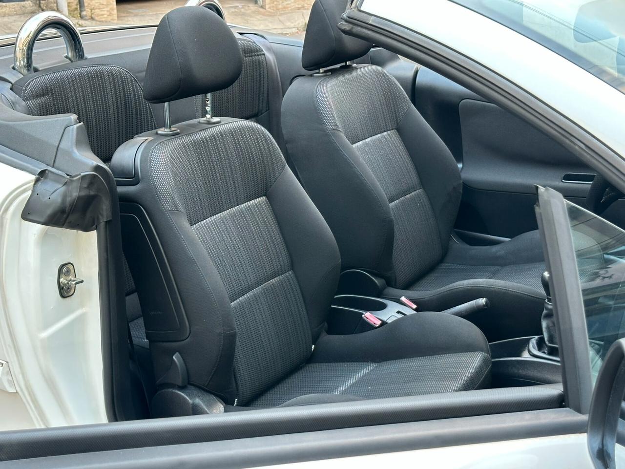 Peugeot 207 1.6 VTi 120CV CC Cabrio Allure