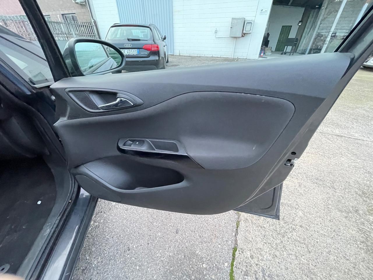 Opel Corsa 1.4 90CV GPL Tech Coupé b-Color