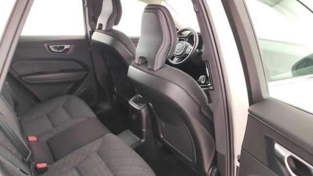 VOLVO XC60 T6 Recharge Plug-in Hybrid AWD automatico Core
